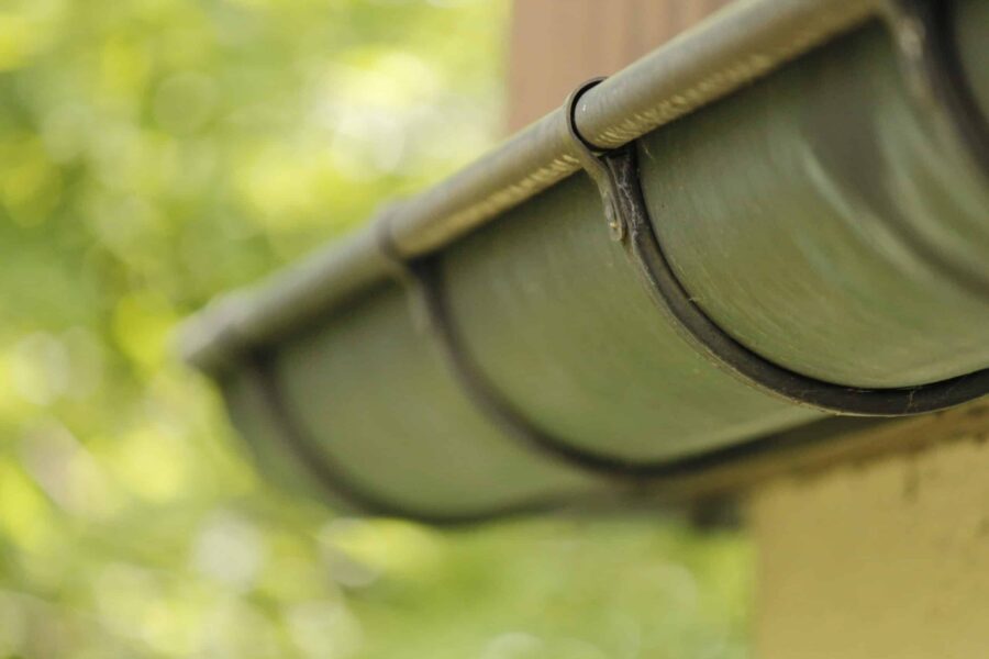 Pose et entretien de gouttières à Arras